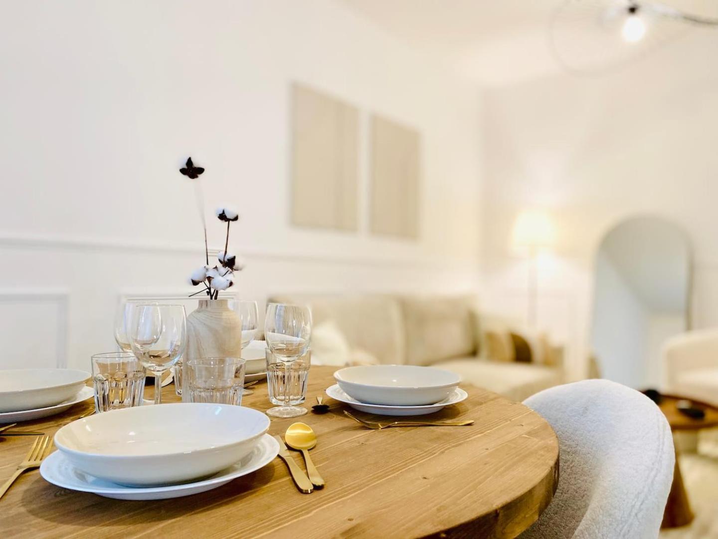 Le Subtil - Best Keys - Elegance & Confort - 2 Chambres Separees - Lit Queen Size - Smart Tv Netflix - Entre Gare & Centre Ville - A 1H De Paris - Wifi Fibre - Check-In Autonome Sens Bagian luar foto