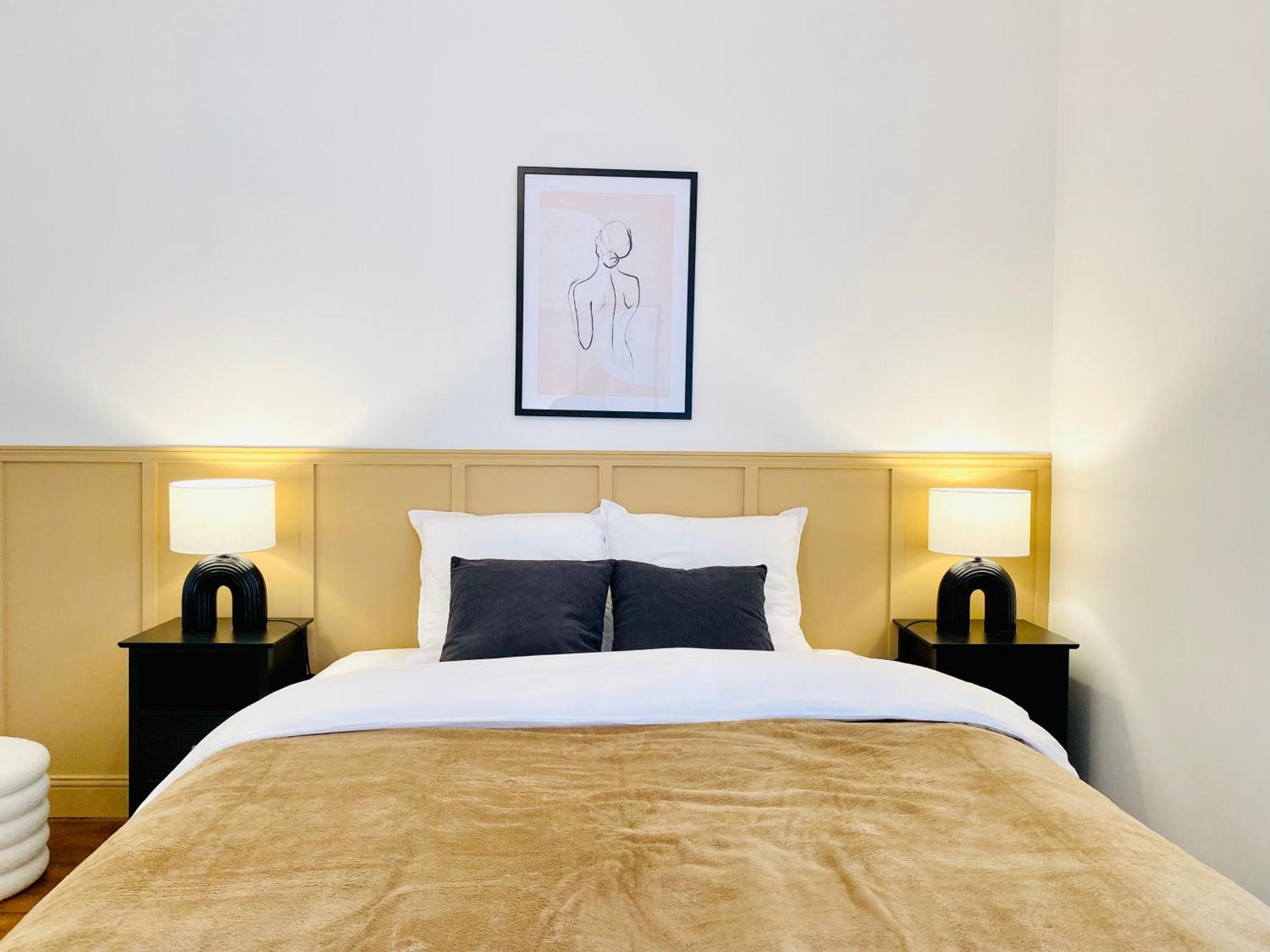 Le Subtil - Best Keys - Elegance & Confort - 2 Chambres Separees - Lit Queen Size - Smart Tv Netflix - Entre Gare & Centre Ville - A 1H De Paris - Wifi Fibre - Check-In Autonome Sens Bagian luar foto